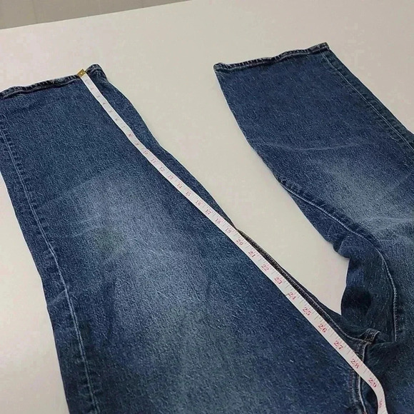 Levi's Ridcage Straight Ankle Jeans - Picture 5 of 12